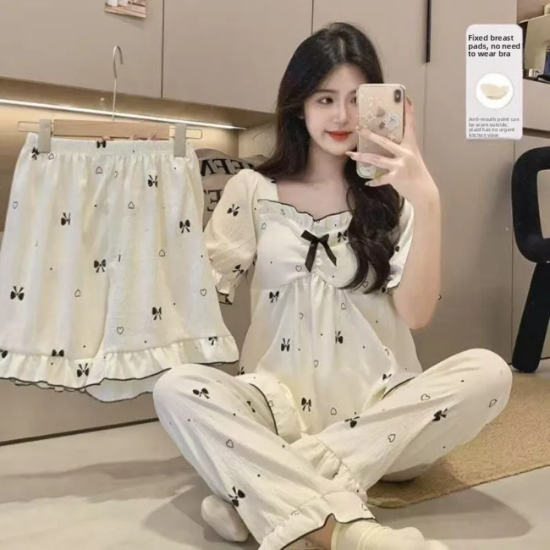 Women's Summer Loungewear, Princess Style 3-piece Pajama Set Made of Soft Cloud Cotton, Equipped with Built-in Chest Pads
Women's Summer Loungewear, Princess Style 3-piece Pajama Set Made of Soft Cloud Cotton, Equipped with Built-in Chest Pads