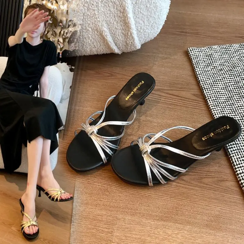 2023 Women Slides Open Toe Sandals Walking Solid ladies Shoes Hollow Beach Female Slippers Holiday Flip Flops Plus Size 41 42
2023 Women Slides Open Toe Sandals Walking Solid ladies Shoes Hollow Beach Female Slippers Holiday Flip Flops Plus Size 41 42