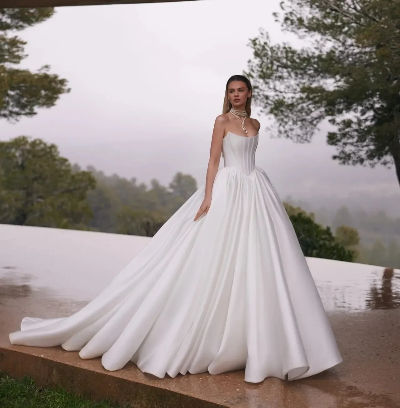 Elegant Princess Wedding Dress Strapless Sleeveless Pleated Lace Up Satin A Line Bride Bridal Formal Grown Vestidos De Noiva
Elegant Princess Wedding Dress Strapless Sleeveless Pleated Lace Up Satin A Line Bride Bridal Formal Grown Vestidos De Noiva
