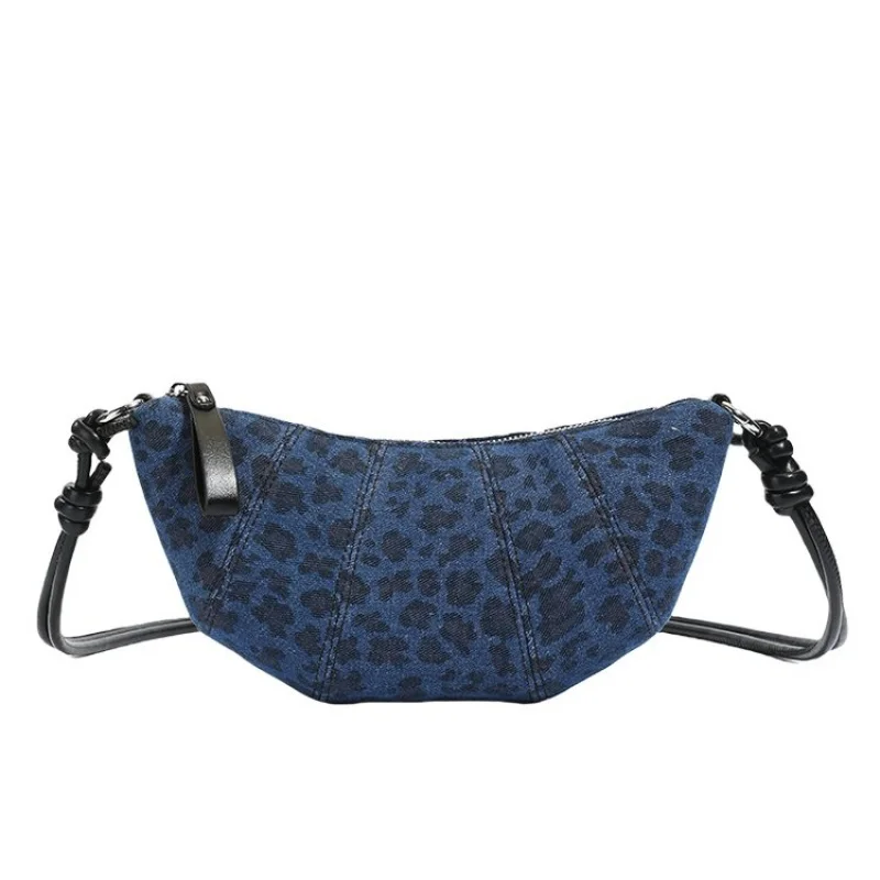 Модный пятиугольный клатч для женщин, дизайнерская угловая вечерняя сумка
Модный пятиугольный клатч для женщин, дизайнерская угловая вечерняя сумка