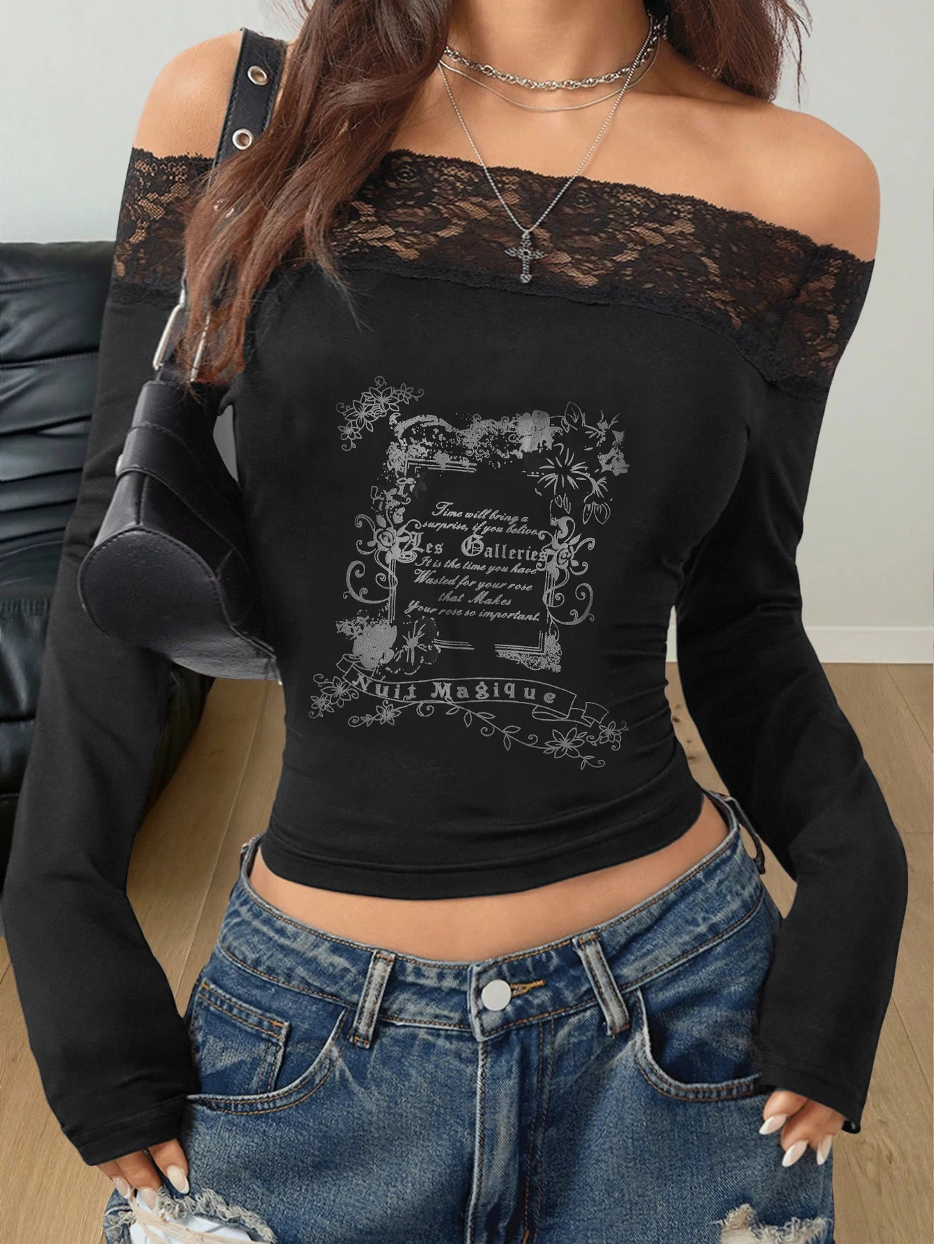 Women's Fall Gothic Music Festival Letter Print Lace Patchwork Off-the-Shoulder Top | Going Out Bodysuit | Long-Sleeved Fashion
Women's Fall Gothic Music Festival Letter Print Lace Patchwork Off-the-Shoulder Top | Going Out Bodysuit | Long-Sleeved Fashion