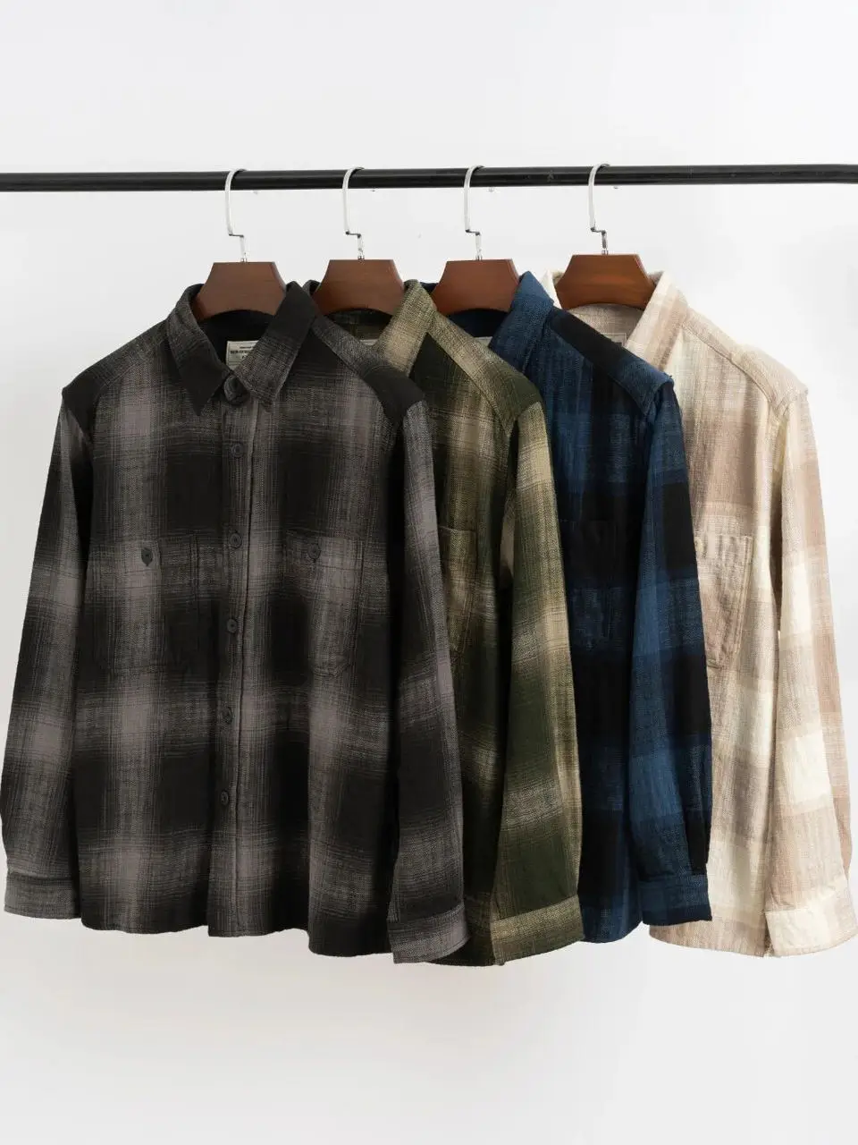 Fashionable Casual Plaid Pure Cotton Long Sleeve Shirt Spring Autumn Outdoor Loose Men's Coat Breathable Thickened Button up
Fashionable Casual Plaid Pure Cotton Long Sleeve Shirt Spring Autumn Outdoor Loose Men's Coat Breathable Thickened Button up