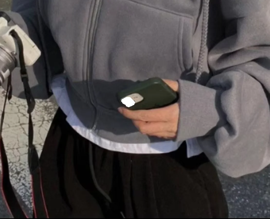 Женское пальто с капюшоном, стильная женская спортивная куртка с капюшоном, карманами на шнурке и эластичными манжетами для повседневной носки, осень
Женское пальто с капюшоном, стильная женская спортивная куртка с капюшоном, карманами на шнурке и эластичными манжетами для повседневной носки, осень