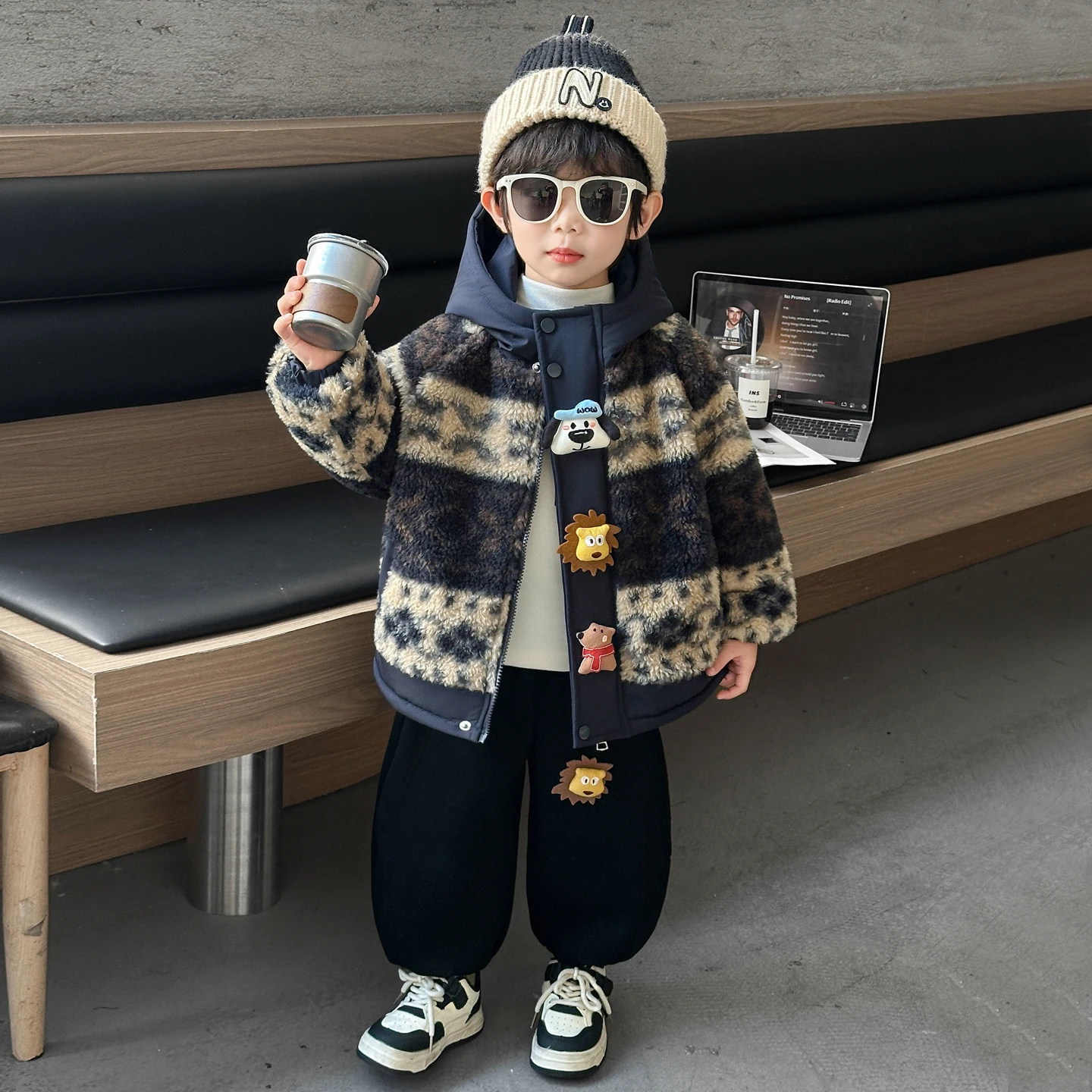 Утепленная хлопковая куртка для мальчиков: теплая осенне-зимняя одежда, модное хлопковое пальто для малышей и подростков
Утепленная хлопковая куртка для мальчиков: теплая осенне-зимняя одежда, модное хлопковое пальто для малышей и подростков