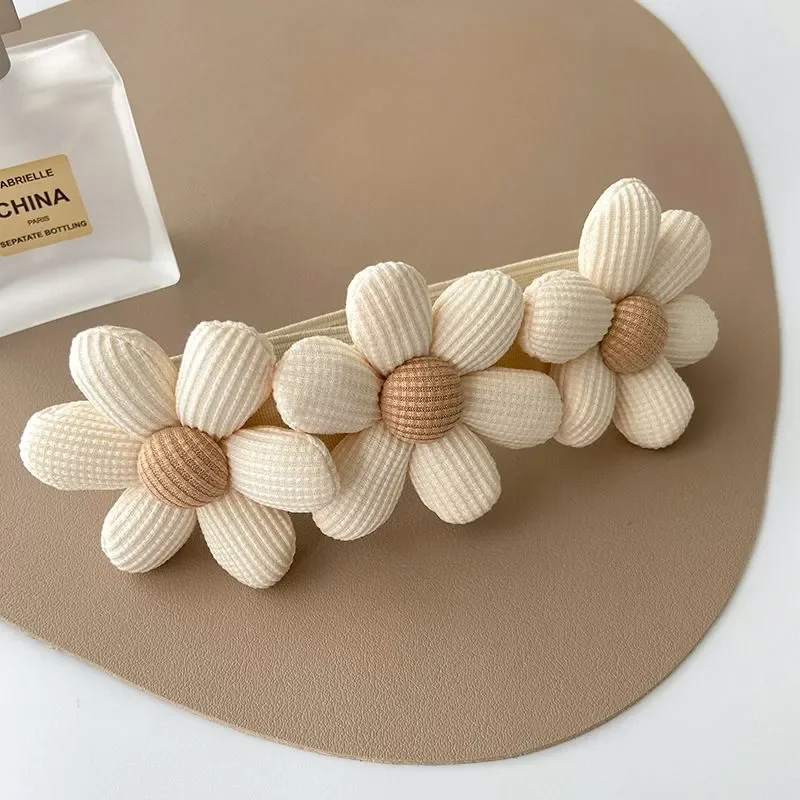 Flower Curtain Tieback Bundle Creative White Sheer Curtain Tie Belt Cute Buckle Ring Cream Style Gathering Decorative Accessory
Flower Curtain Tieback Bundle Creative White Sheer Curtain Tie Belt Cute Buckle Ring Cream Style Gathering Decorative Accessory