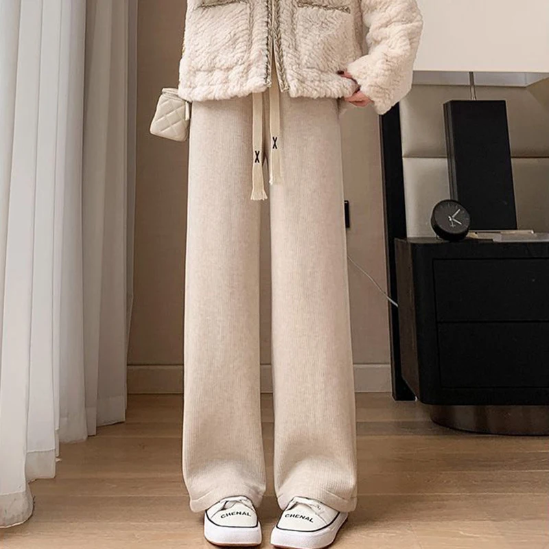 Casual Corduroy Women Pants Autumn Winter Pink High Waist Thick Wide Leg Pants Korean Vintage All Match Straight Trousers New
Casual Corduroy Women Pants Autumn Winter Pink High Waist Thick Wide Leg Pants Korean Vintage All Match Straight Trousers New