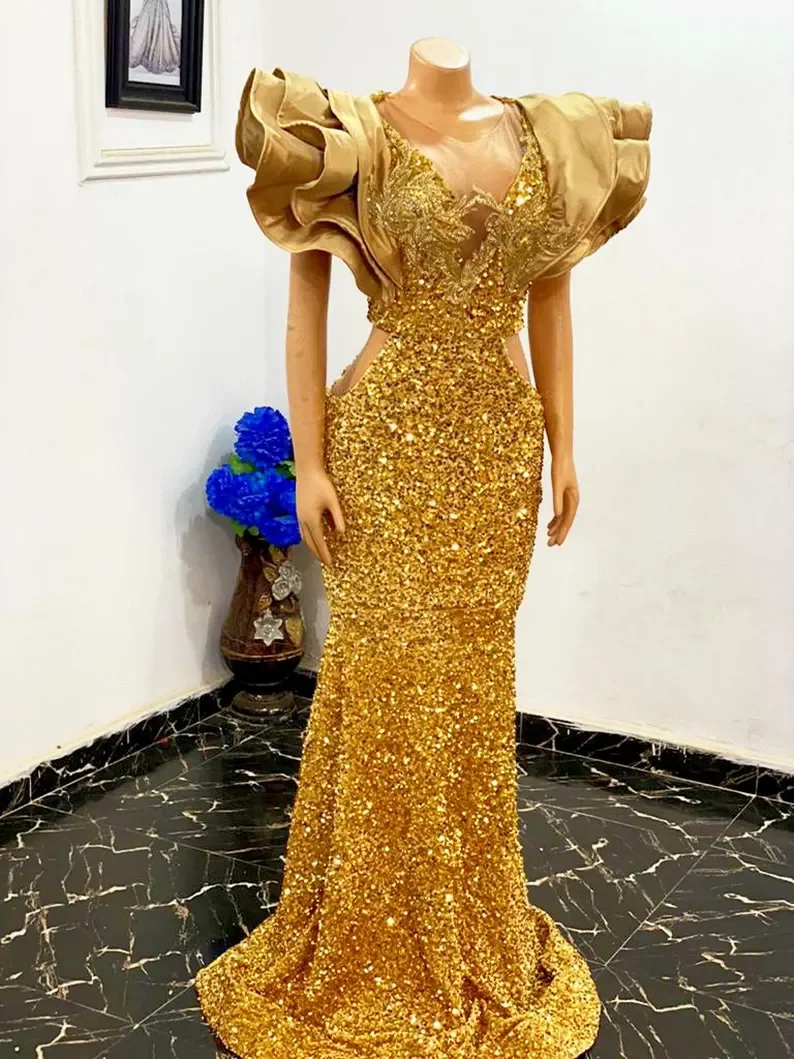 Роскошное блестящее вечернее платье золотого цвета с 3D-русалкой по индивидуальному заказу, 2026, сексуальное платье с v-образным вырезом, подходящее для торжественного случая
Роскошное блестящее вечернее платье золотого цвета с 3D-русалкой по индивидуальному заказу, 2026, сексуальное платье с v-образным вырезом, подходящее для торжественного случая