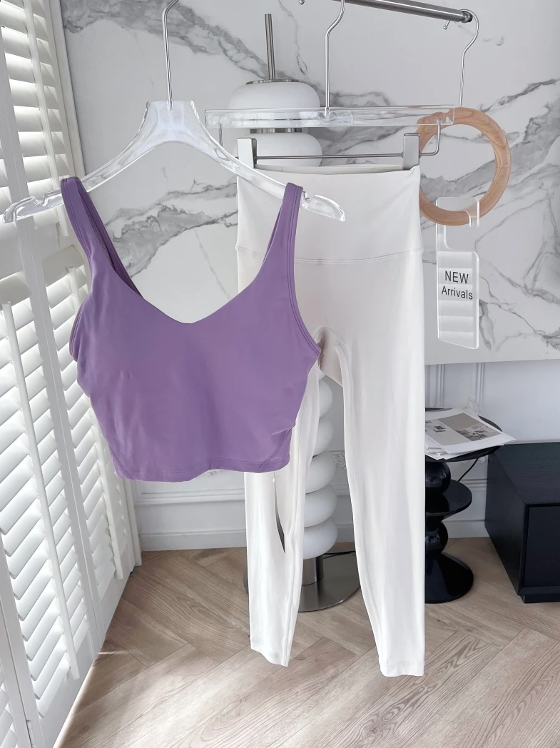 Брюки для йоги с высокой талией, подтягивающие ягодицы, удобные в носке, профессиональные спортивные штаны премиум-класса
Брюки для йоги с высокой талией, подтягивающие ягодицы, удобные в носке, профессиональные спортивные штаны премиум-класса