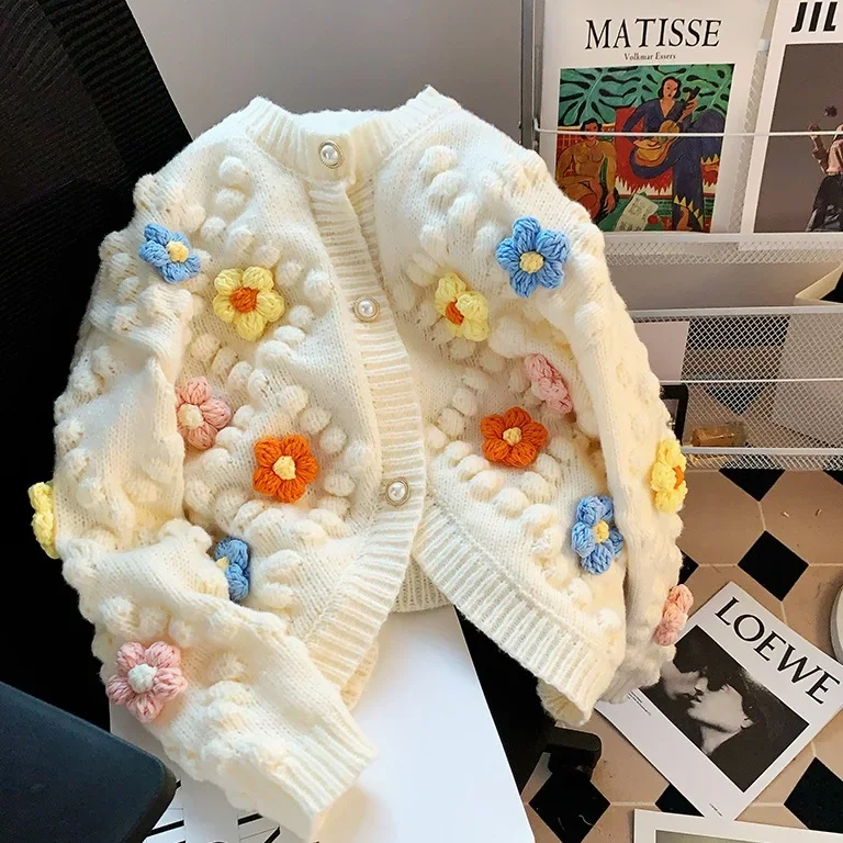 Cardigan Autumn Winter New Handmade Hooked Flower Knitted Cardigan Sweater Coat Women Design 3D Ball Flower Embroidery Cardigan
Cardigan Autumn Winter New Handmade Hooked Flower Knitted Cardigan Sweater Coat Women Design 3D Ball Flower Embroidery Cardigan