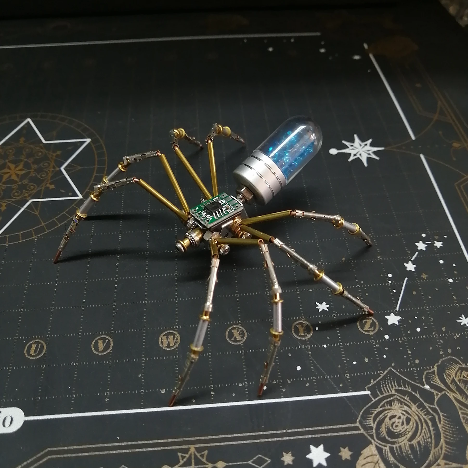 Mechanical Technology Spider Metal Assembly Model Cyberpunk 3D Three Dimensional Creative Handmade Toy 
Mechanical Technology Spider Metal Assembly Model Cyberpunk 3D Three Dimensional Creative Handmade Toy