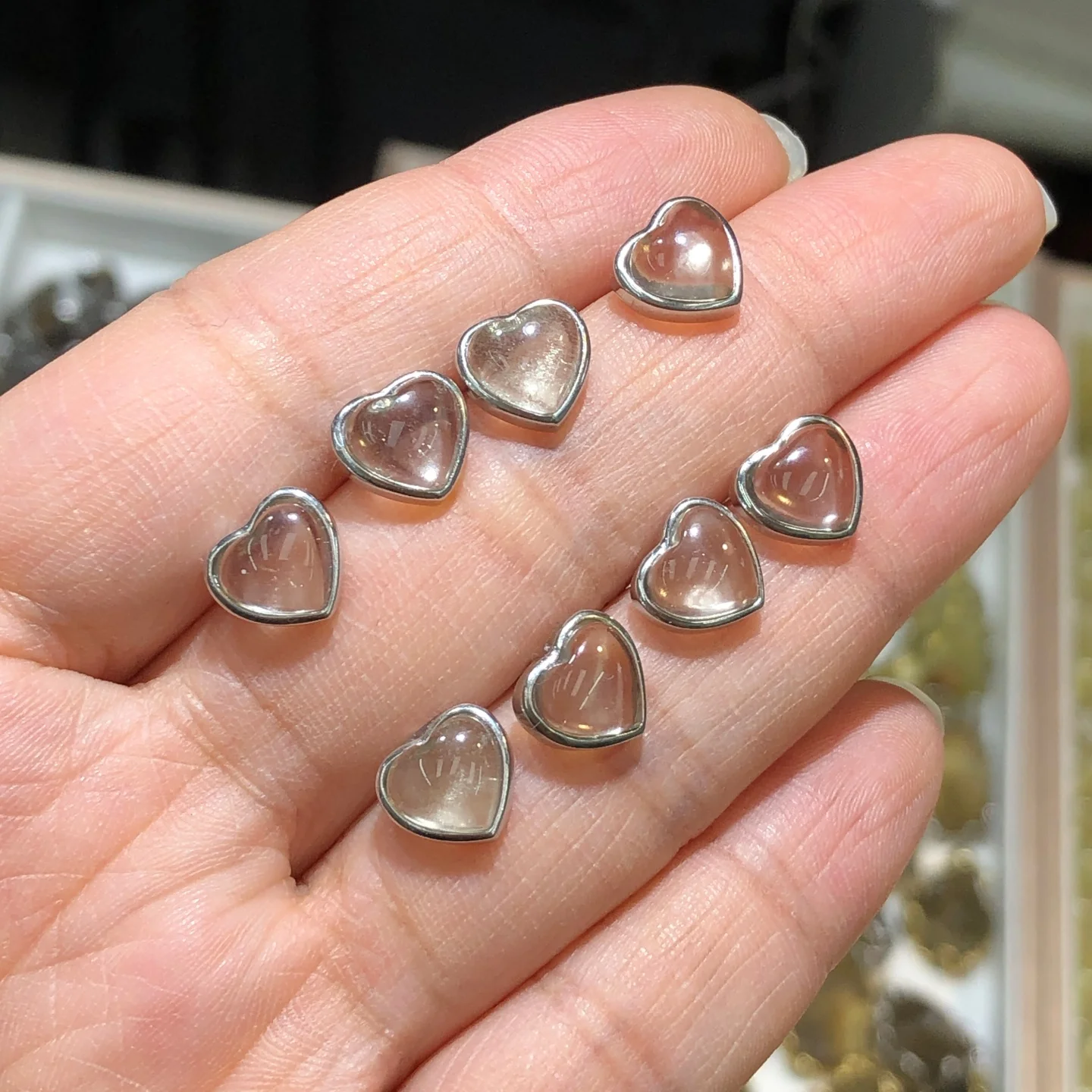 1 Pc Fengbaowu Natural Libyan Gold Tektite Meteorite Heart Earring 9MM 925 Sterling Silver Reiki Healing Stone Jewelry Gift
1 Pc Fengbaowu Natural Libyan Gold Tektite Meteorite Heart Earring 9MM 925 Sterling Silver Reiki Healing Stone Jewelry Gift