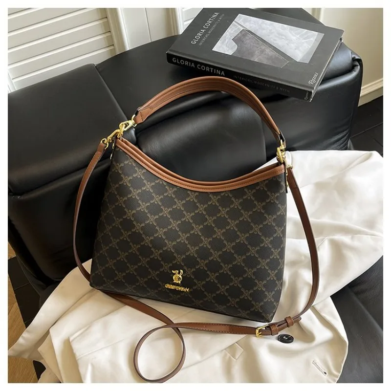2025 New Women's Luxe Elegant Large Capacity Vintage Print Tote - Commuter Shoulder Crossbody Chic Ladies' Bag Fashion Versatile 
2025 New Women's Luxe Elegant Large Capacity Vintage Print Tote - Commuter Shoulder Crossbody Chic Ladies' Bag Fashion Versatile