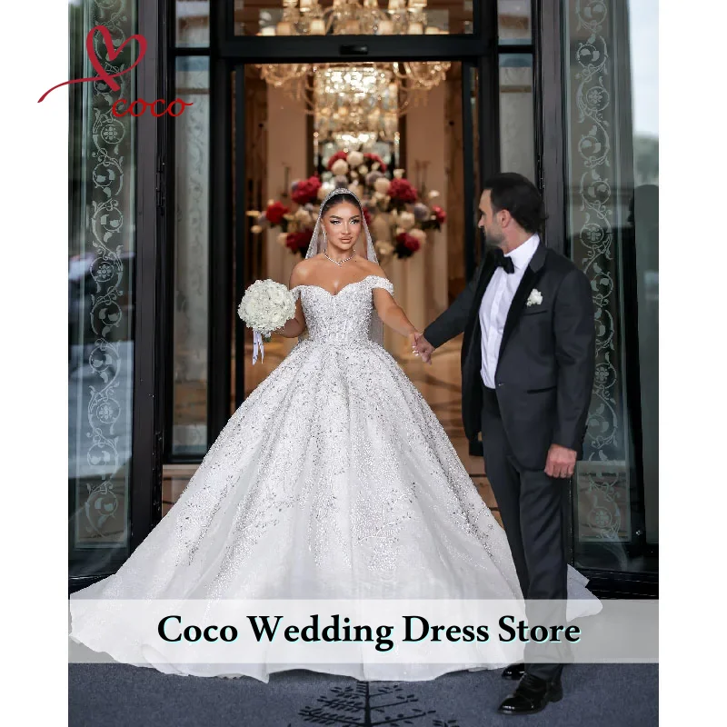 Customized Luxurious Shiny Lace Sweetheart Ball Gown Wedding Dress Beading Pearls Appliques Bridal Gowns Vestidos de novia
Customized Luxurious Shiny Lace Sweetheart Ball Gown Wedding Dress Beading Pearls Appliques Bridal Gowns Vestidos de novia