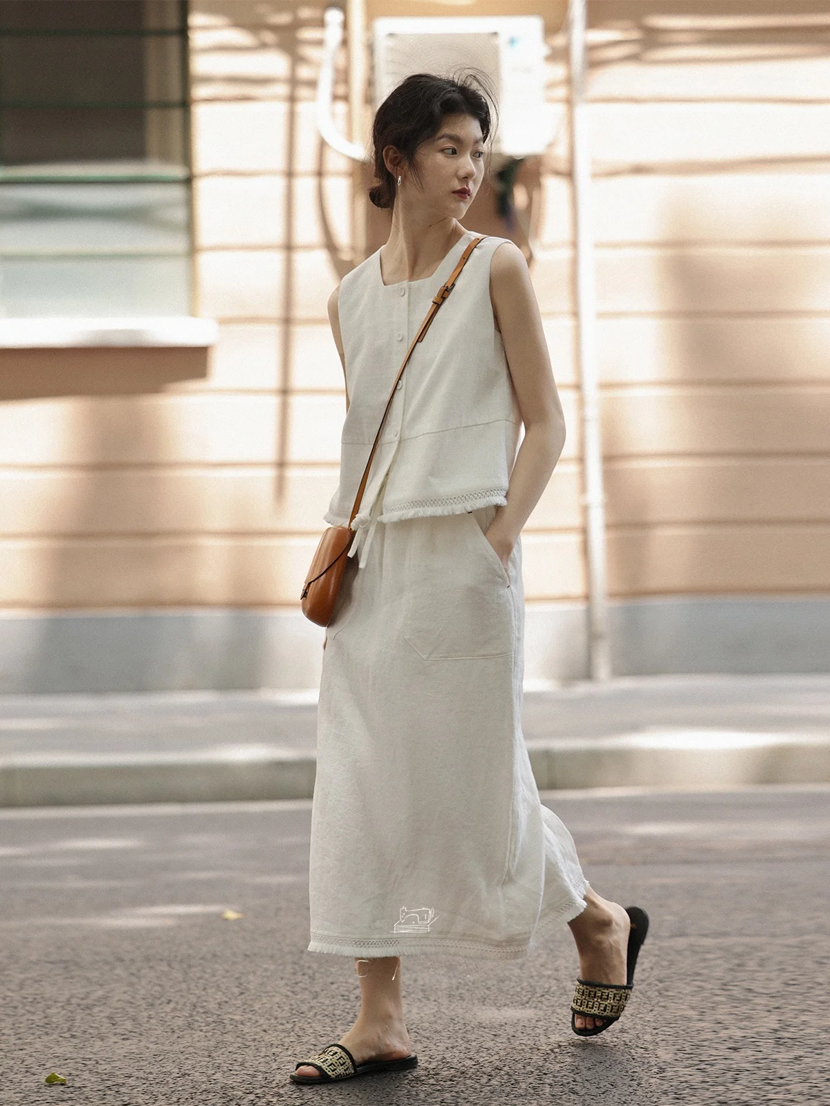 Nicepeople 2023SS Natural Breathable Cotton Linen High Grammage Fringe Lace Decoration Vest Skirt Long Pants Women's Fashion Set
Nicepeople 2023SS Natural Breathable Cotton Linen High Grammage Fringe Lace Decoration Vest Skirt Long Pants Women's Fashion Set