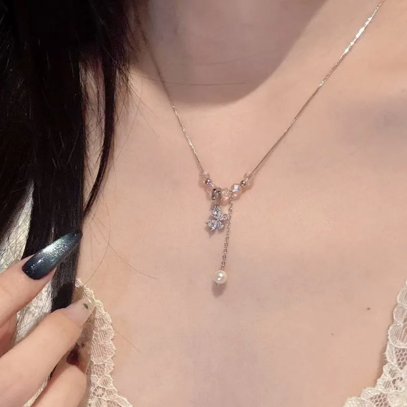 Sweet and Fresh Butterfly Pearl Fringed Necklace New Light Luxury High Sense Exquisite Temperament Fashion Necklace
Sweet and Fresh Butterfly Pearl Fringed Necklace New Light Luxury High Sense Exquisite Temperament Fashion Necklace