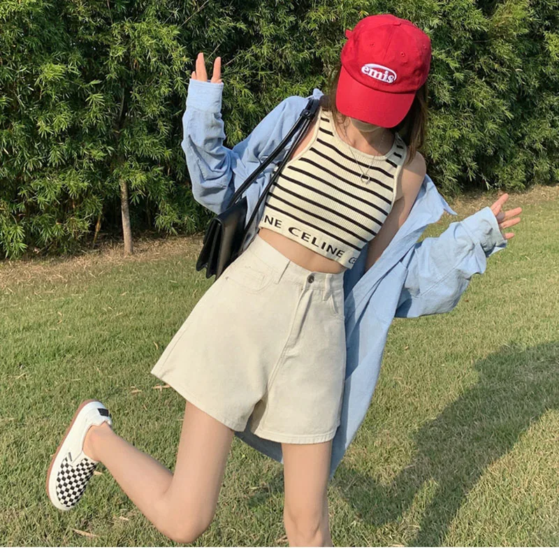 Женские летние весенние шорты с высокой талией и широкими штанинами, прямой крой, тонкие джинсовые шорты с высокой талией, трапециевидные шорты, черный, белый цвет, новый стиль 2025 г.
Женские летние весенние шорты с высокой талией и широкими штанинами, прямой крой, тонкие джинсовые шорты с высокой талией, трапециевидные шорты, черный, белый цвет, новый стиль 2025 г.