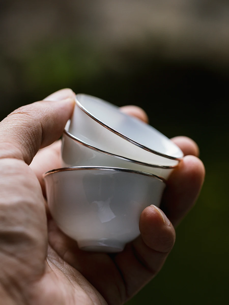 Handmade Pure Silver Tea Cup Set Owner Cup Gongfu Teaware Deep antou Small Capaci Silver for Tea Appreciation
Handmade Pure Silver Tea Cup Set Owner Cup Gongfu Teaware Deep antou Small Capaci Silver for Tea Appreciation
