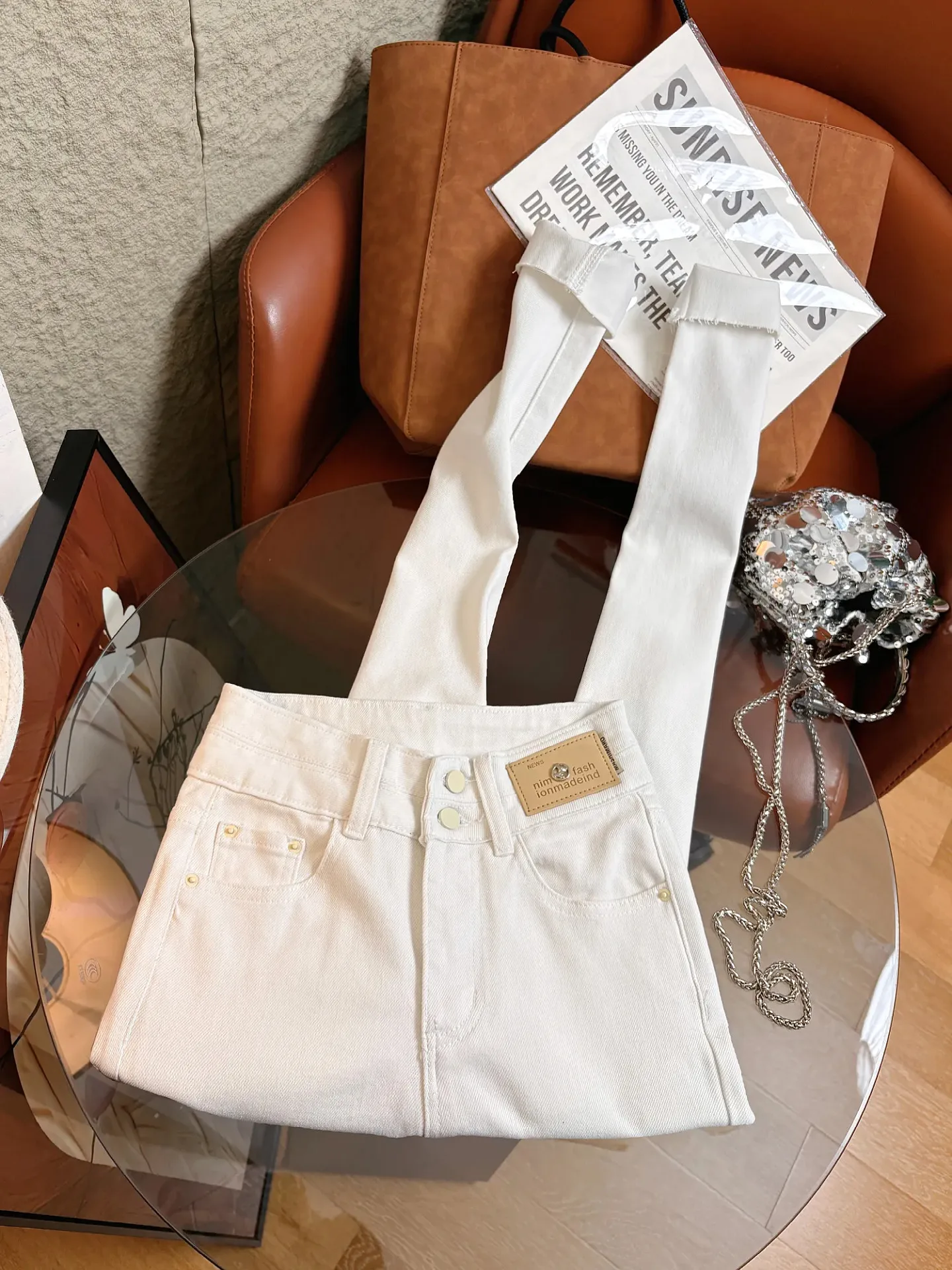 Spring 2026 Women's Slim Fit High Waist Denim Jeans Elastic Cuffed Pencil Pants Vintage Style Casual Wear Warm Cotton Blend
Spring 2026 Women's Slim Fit High Waist Denim Jeans Elastic Cuffed Pencil Pants Vintage Style Casual Wear Warm Cotton Blend