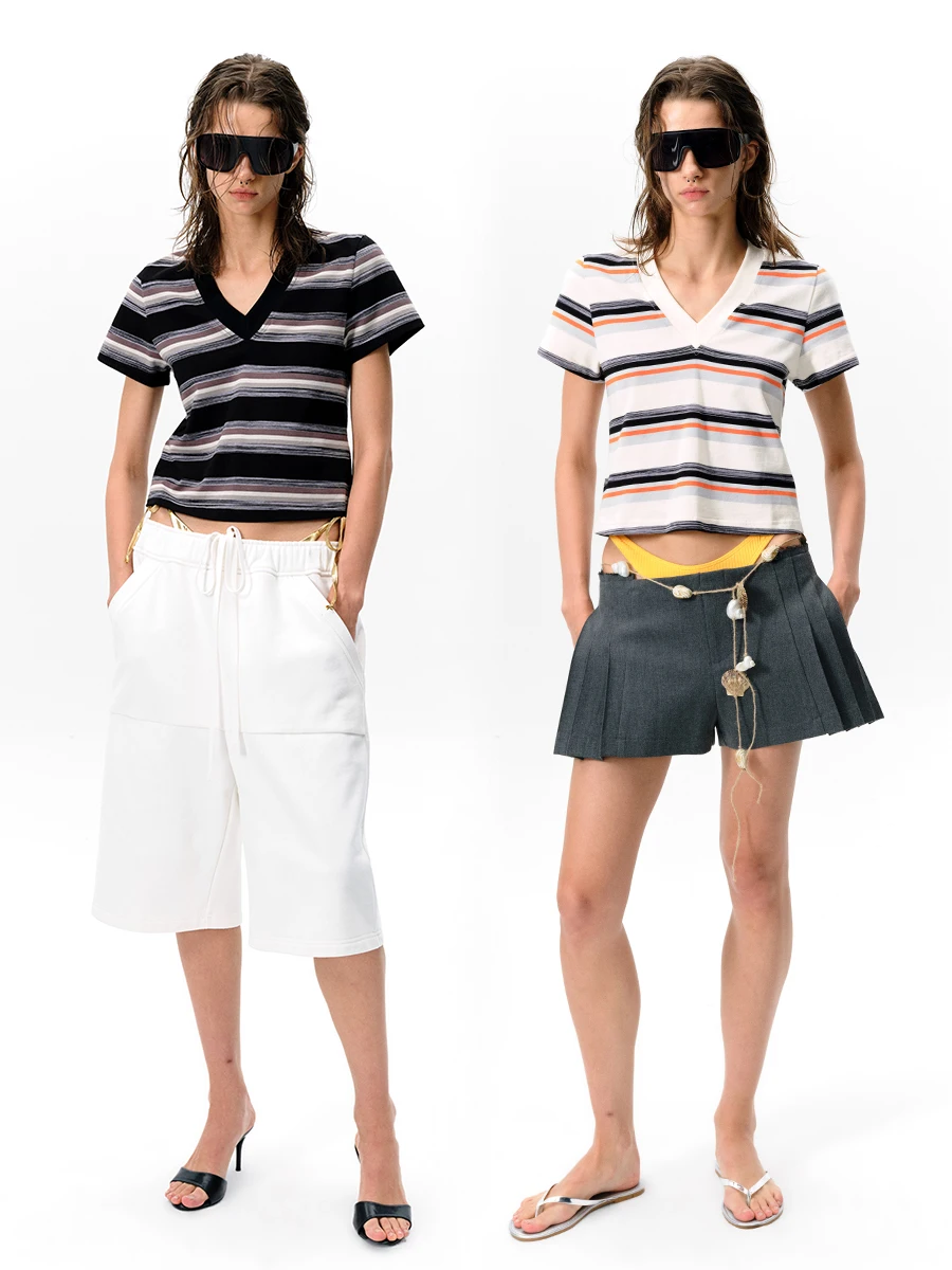 Summer Thin Short Sleeve V-Neck T-Shirt Women's Bright Stripe Short Style Cotton Commute Style Standard Fit T-Shirt
Summer Thin Short Sleeve V-Neck T-Shirt Women's Bright Stripe Short Style Cotton Commute Style Standard Fit T-Shirt