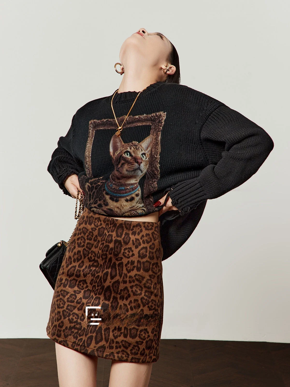 Black Knitted Loose Women's Sweater Frame Leopard Print Spring 2026 Vintage Style Commute Fashion Long Sleeve Short Length
Black Knitted Loose Women's Sweater Frame Leopard Print Spring 2026 Vintage Style Commute Fashion Long Sleeve Short Length