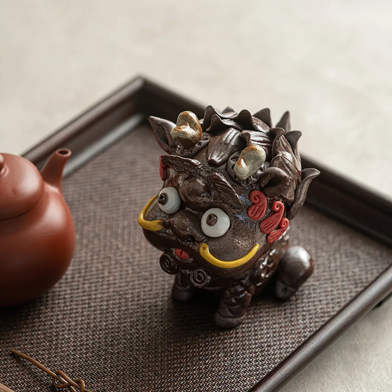 Ruishou Qilin Tea Pet Handmade Tea Table Decoration Cute and Exquisite Ceramic Decorations Can Cultivate Tea and Play with
Ruishou Qilin Tea Pet Handmade Tea Table Decoration Cute and Exquisite Ceramic Decorations Can Cultivate Tea and Play with