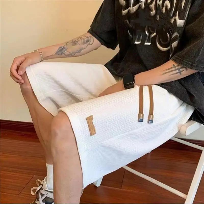 Trendy White Men's Summer New Breathable Beach Sports Pants American High Street Large Size Casual Five-Quarter Pants Qui Dry
Trendy White Men's Summer New Breathable Beach Sports Pants American High Street Large Size Casual Five-Quarter Pants Qui Dry