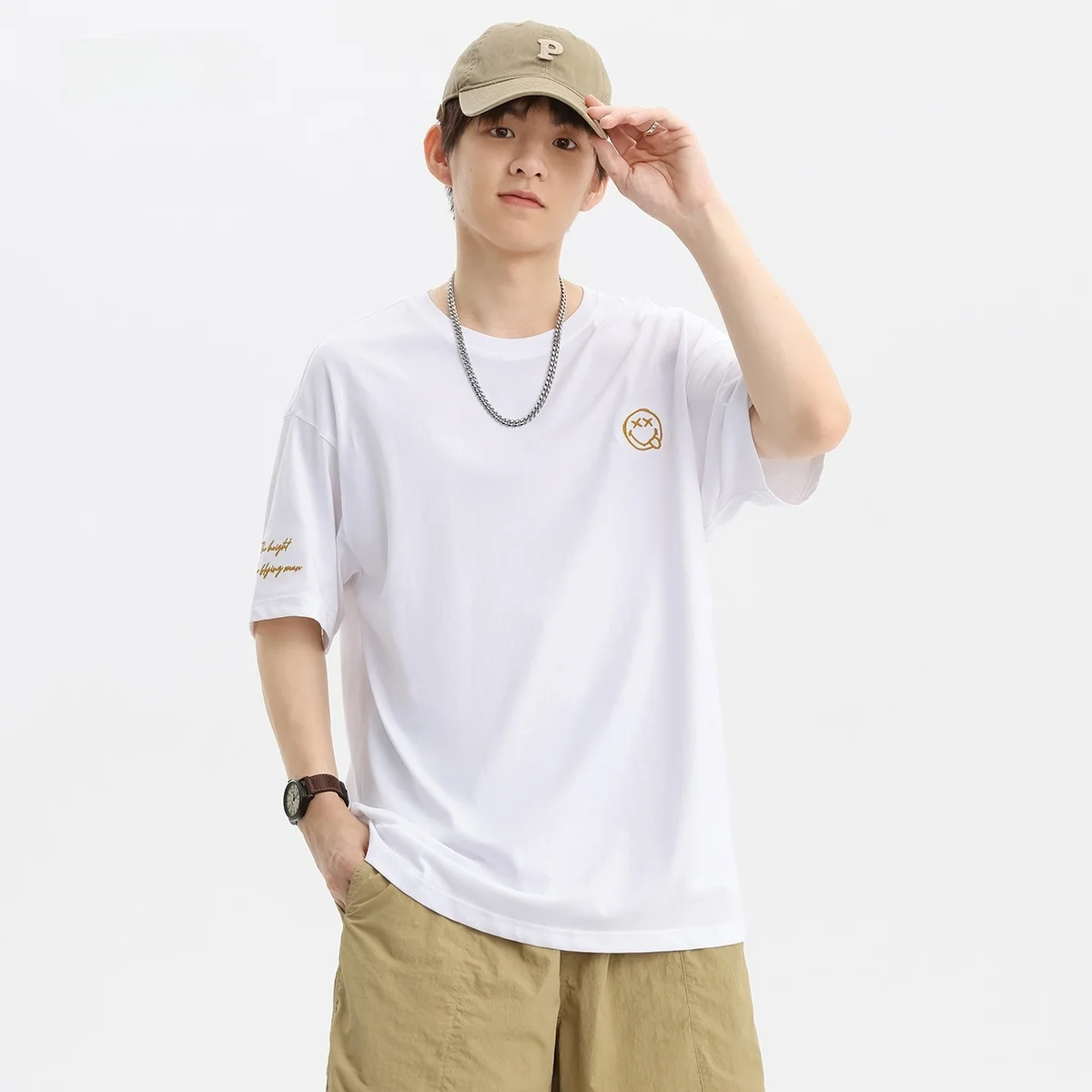 Мужская летняя футболка из чистого хлопка, новая, белая, с круглым вырезом, свободного кроя, с принтом, модная, для подростков, больших размеров
Мужская летняя футболка из чистого хлопка, новая, белая, с круглым вырезом, свободного кроя, с принтом, модная, для подростков, больших размеров