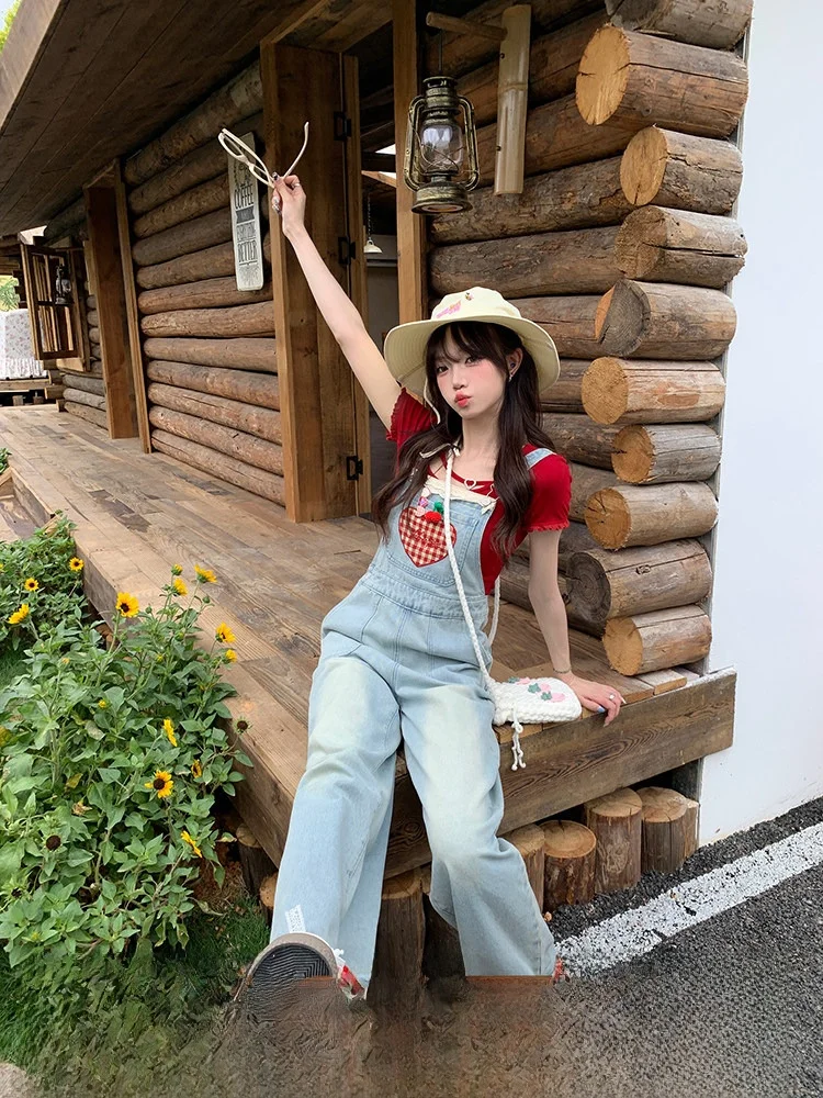Summer Sweetberry Fabric Pig High Waist Overalls Women's Denim Strapped Pants Heart Patch Cool Sweet Style Wide Leg Trousers
Summer Sweetberry Fabric Pig High Waist Overalls Women's Denim Strapped Pants Heart Patch Cool Sweet Style Wide Leg Trousers