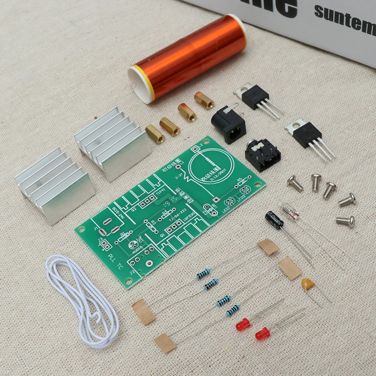 Мини-катушка плазменного динамика DIY Kit электронное полевое музыка автомобильные аудиоколонки громкий динамик дуговое освещение автомобильные колонки
Мини-катушка плазменного динамика DIY Kit электронное полевое музыка автомобильные аудиоколонки громкий динамик дуговое освещение автомобильные колонки