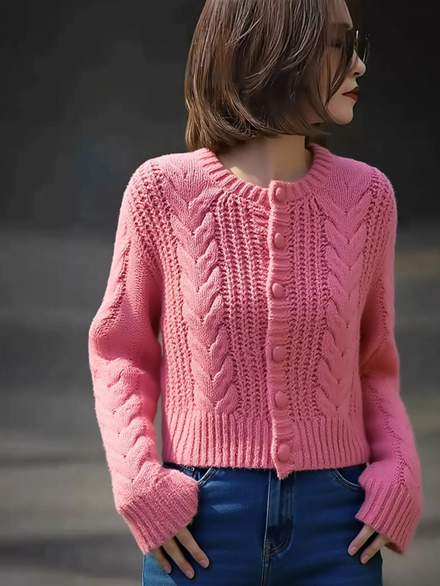 Элитный европейский вязаный кардиган с длинными рукавами для женщин, повседневный модный свитер-топ с узором «косы» для зимы
Элитный европейский вязаный кардиган с длинными рукавами для женщин, повседневный модный свитер-топ с узором «косы» для зимы