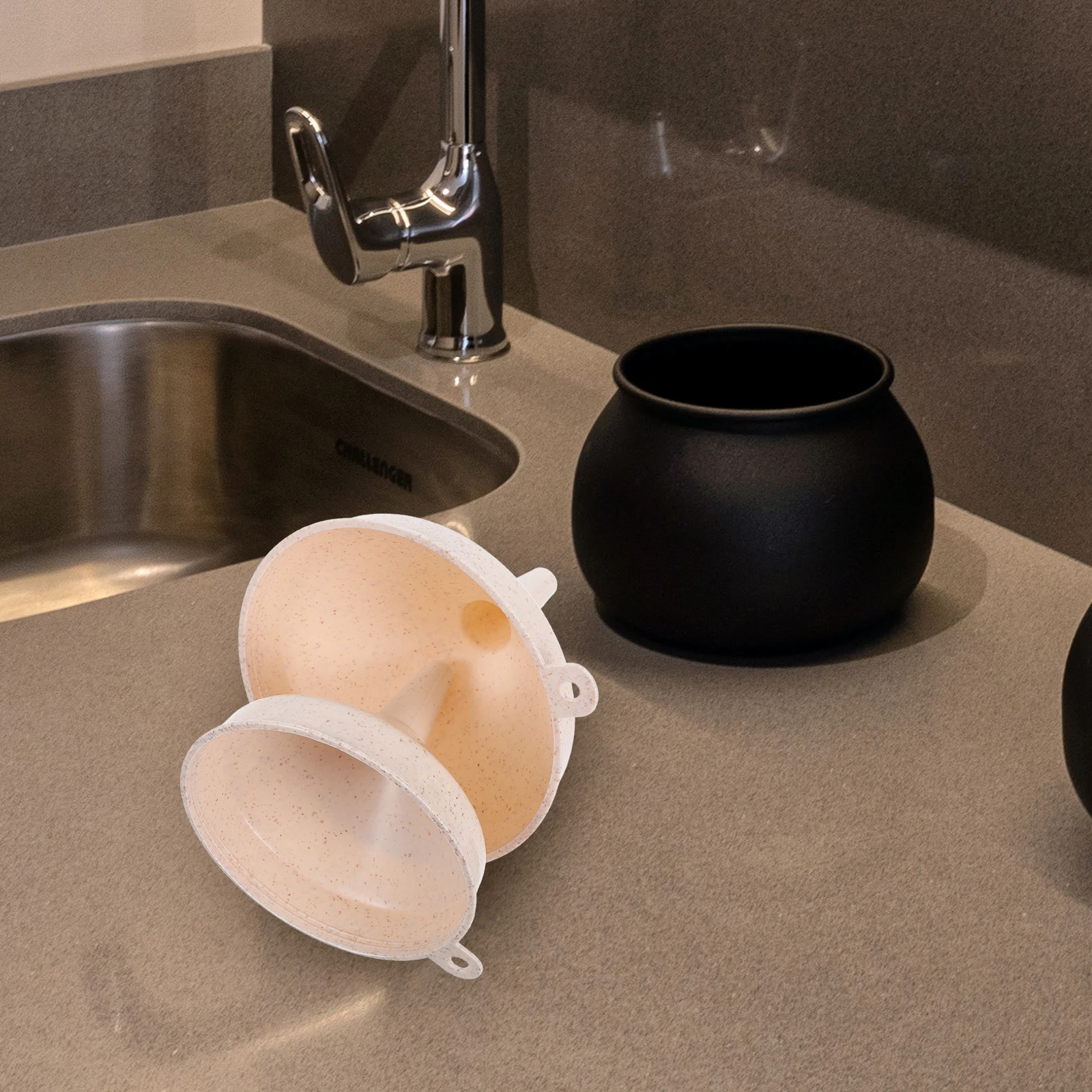 2pcs Kitchen Set Large Mouth Plastic Funnel For Filling Bottles Jars Containers Food Grade Pp Wide Spout Funnel For Liquid Oil
2pcs Kitchen Set Large Mouth Plastic Funnel For Filling Bottles Jars Containers Food Grade Pp Wide Spout Funnel For Liquid Oil