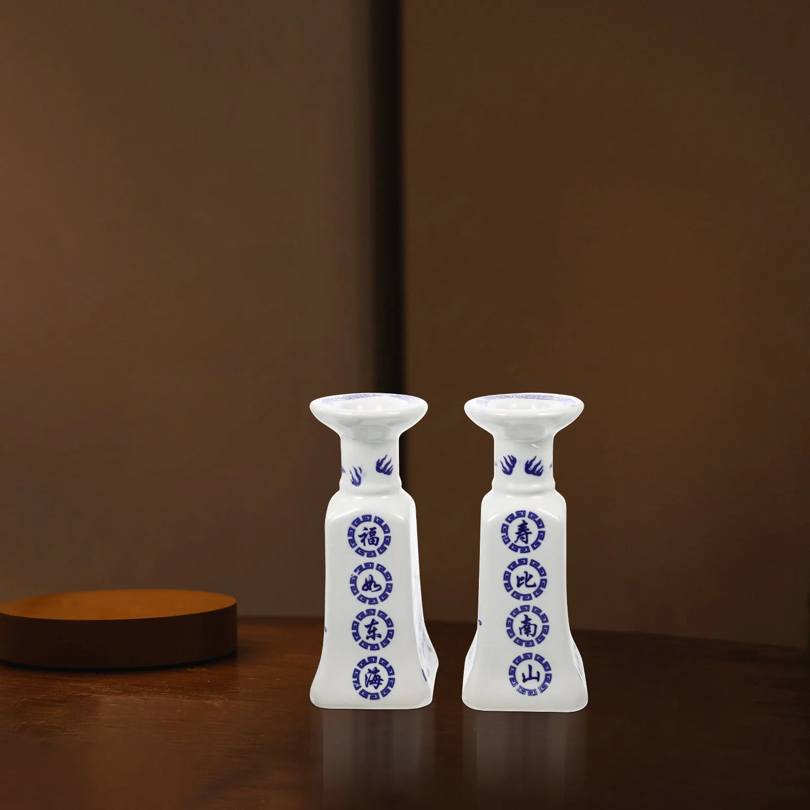 2 керамических подсвечника в винтажном стиле для домашнего храма, украшения, подношений предкам, для могил
2 керамических подсвечника в винтажном стиле для домашнего храма, украшения, подношений предкам, для могил