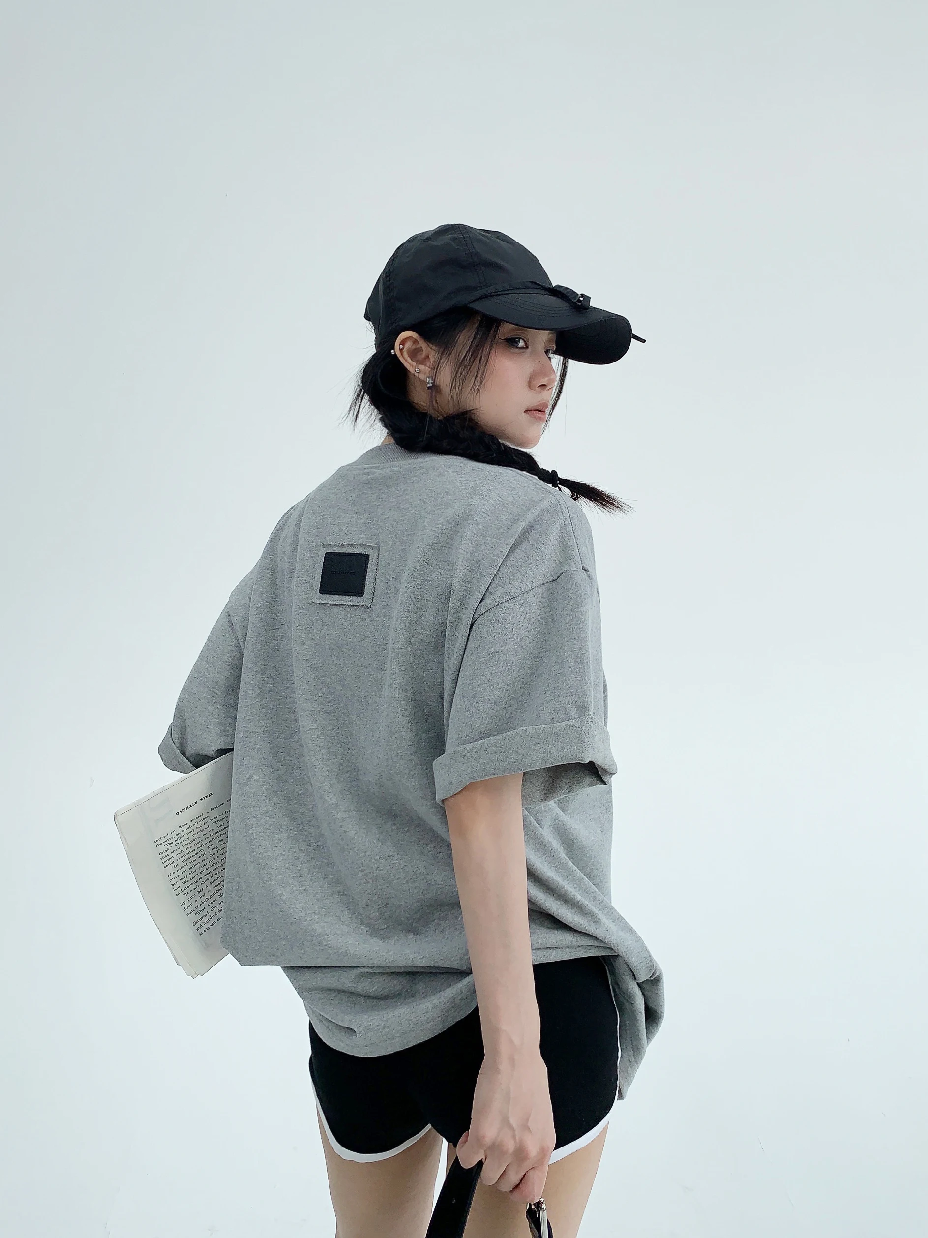 Хлопковая футболка оверсайз ort Sve, женская свободная футболка с вышивкой, повседневная летняя футболка, Новое поступление, удобный топ 
Хлопковая футболка оверсайз ort Sve, женская свободная футболка с вышивкой, повседневная летняя футболка, Новое поступление, удобный топ