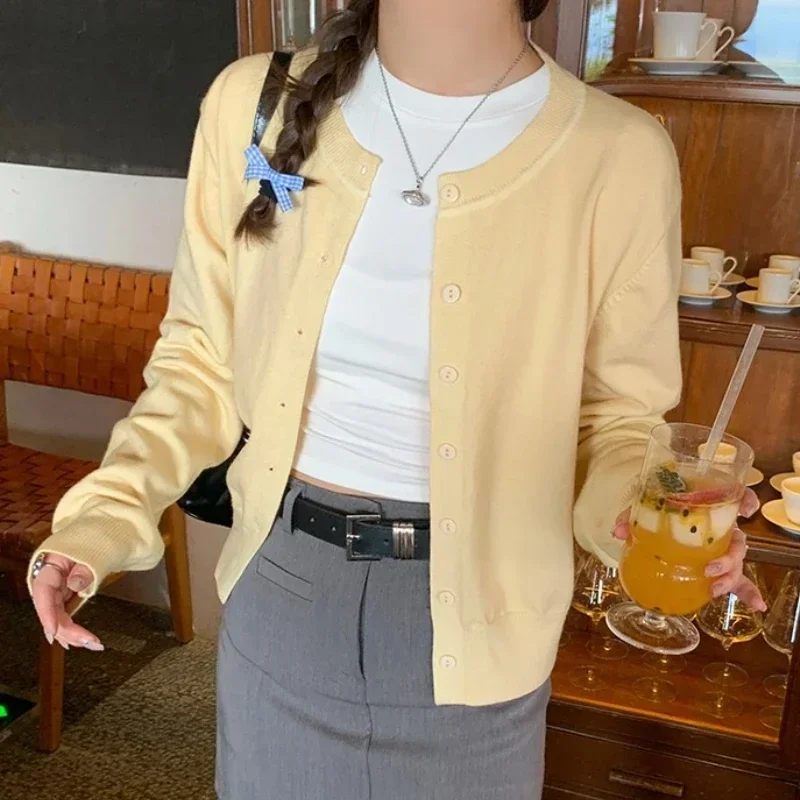 Autumn Spring Knitted Cardigans Shirt Women Sweaters Fashion Female Long Sleeve Casual Elastic Knit Small Coats Knitwear Tops 
Autumn Spring Knitted Cardigans Shirt Women Sweaters Fashion Female Long Sleeve Casual Elastic Knit Small Coats Knitwear Tops