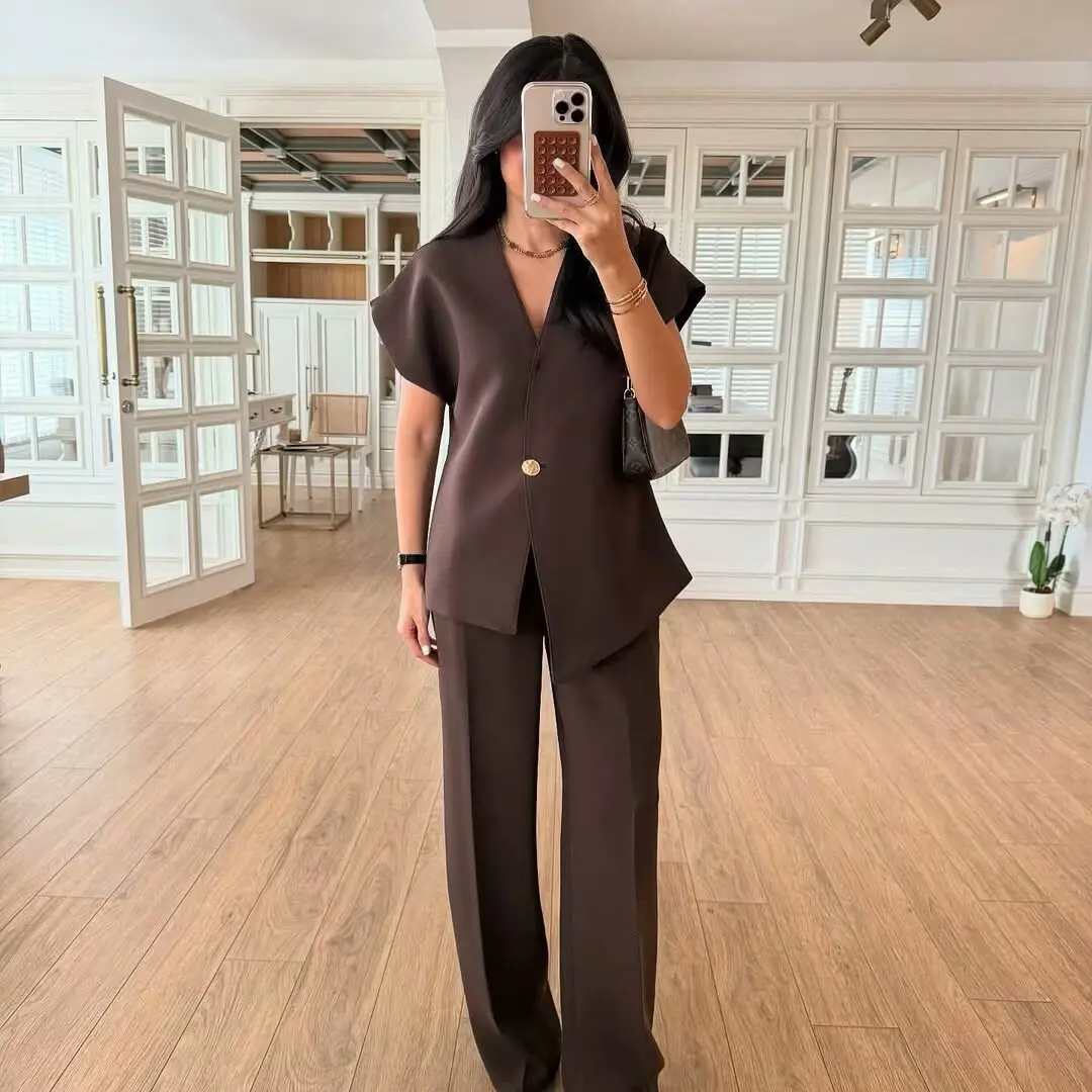 New European and American style temperament commuting two-piece suit asymmetrical sleeveless slim vest with high waist straight
New European and American style temperament commuting two-piece suit asymmetrical sleeveless slim vest with high waist straight