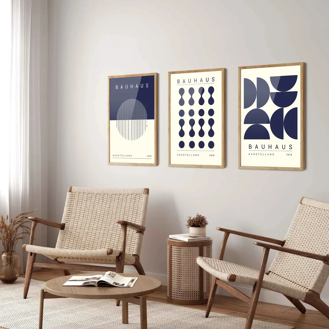 Three blue Bauhaus-style art prints,Bauhaus-style wall decor,modern minimalist wall decor,suitable for living room and hallway.
Three blue Bauhaus-style art prints,Bauhaus-style wall decor,modern minimalist wall decor,suitable for living room and hallway.