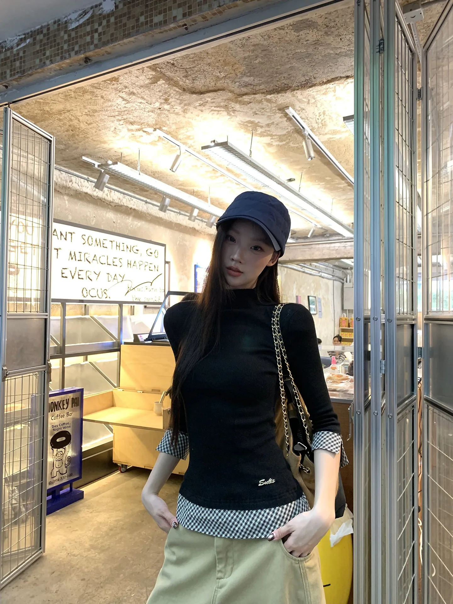 Bla Knitted Sweater Women's Autumn Lazy High-End Feeling Overhead Slim Fit f High Collar Fake Two-Piece Knitwear
Bla Knitted Sweater Women's Autumn Lazy High-End Feeling Overhead Slim Fit f High Collar Fake Two-Piece Knitwear