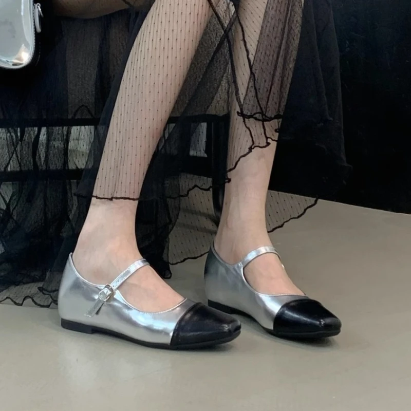 Новинка весны 202, женская обувь Jane с острым носком, одно слово, пряжка и ремешок, увеличивает темперамент, универсальная обувь
Новинка весны 202, женская обувь Jane с острым носком, одно слово, пряжка и ремешок, увеличивает темперамент, универсальная обувь