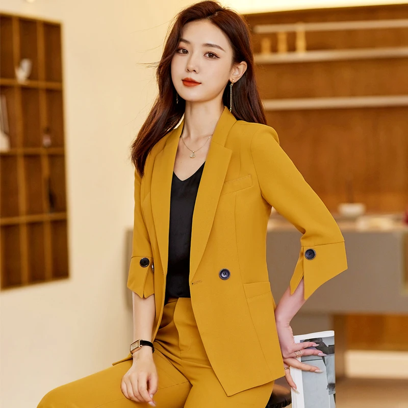 Woman's Winter Retro Casual Short Blazer Wide-leg Pants Suit Commuter Solid Color Loose Double-breasted Suit Pants Two-piece Set
Woman's Winter Retro Casual Short Blazer Wide-leg Pants Suit Commuter Solid Color Loose Double-breasted Suit Pants Two-piece Set