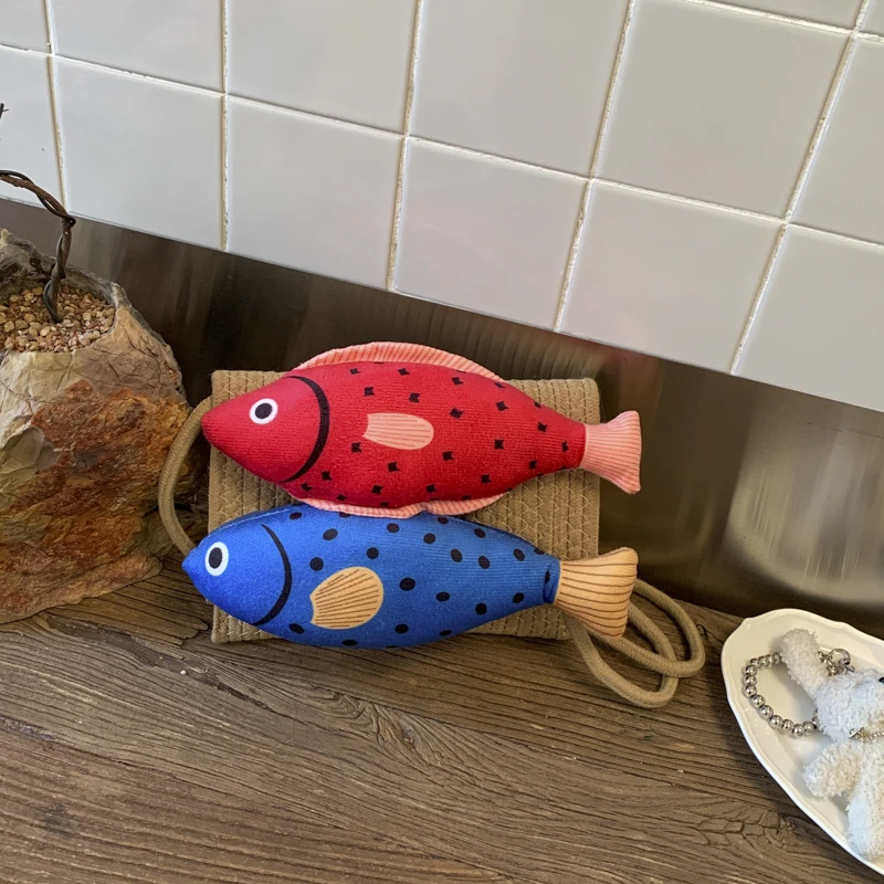 Милая 3D-сумка через плечо в виде рыбки для женщин – Плюшевая сумка-кроссбоди в стиле кавай с мультяшной рыбкой – Забавная оригинальная мини-сумка для повседневного использования и вечеринок
Милая 3D-сумка через плечо в виде рыбки для женщин – Плюшевая сумка-кроссбоди в стиле кавай с мультяшной рыбкой – Забавная оригинальная мини-сумка для повседневного использования и вечеринок