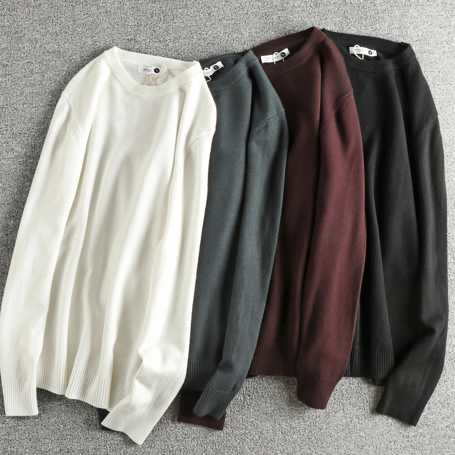 Осень 202, новый американский ретро однотонный свитер с круглым вырезом и длинными рукавами, мужской пуловер, свободный модный простой повседневный трикотаж 
Осень 202, новый американский ретро однотонный свитер с круглым вырезом и длинными рукавами, мужской пуловер, свободный модный простой повседневный трикотаж