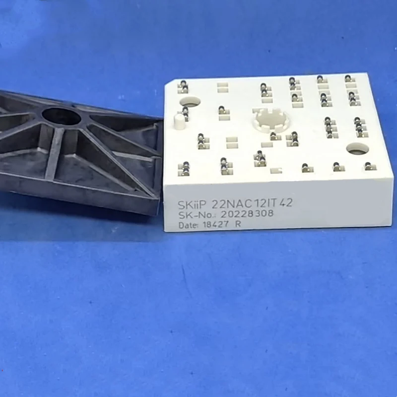 SKIIP20NAC12IT42 SKIIP22NAC12IT42 SKIIP20NAC12IT2 SKIIP24NAB125T12 SKIIP22NAB125T12 IGBT Module
SKIIP20NAC12IT42 SKIIP22NAC12IT42 SKIIP20NAC12IT2 SKIIP24NAB125T12 SKIIP22NAB125T12 IGBT Module