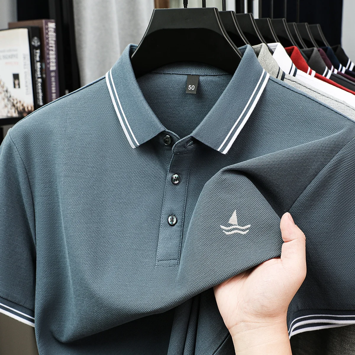 100% pure cotton high-end brand men's short sleeved polo shirt summer fashion striped small sailboat embroidery top golf T-shirt
100% pure cotton high-end brand men's short sleeved polo shirt summer fashion striped small sailboat embroidery top golf T-shirt