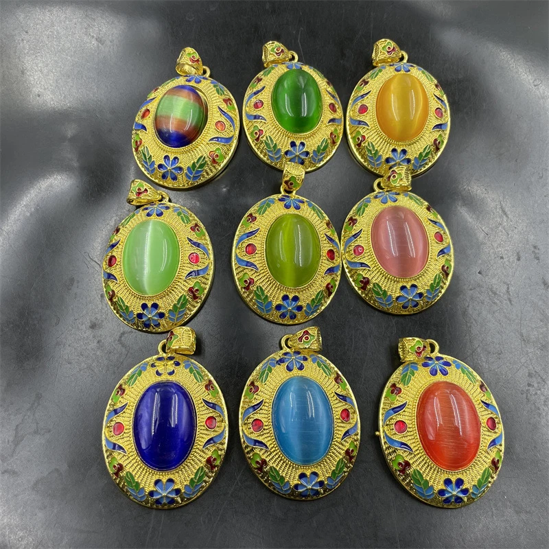 Inlaid with colorful cat's eye stone egg-shaped pendant Emerald Cat's Eye Pendant Pink chalcedony sweater chain pendant
Inlaid with colorful cat's eye stone egg-shaped pendant Emerald Cat's Eye Pendant Pink chalcedony sweater chain pendant