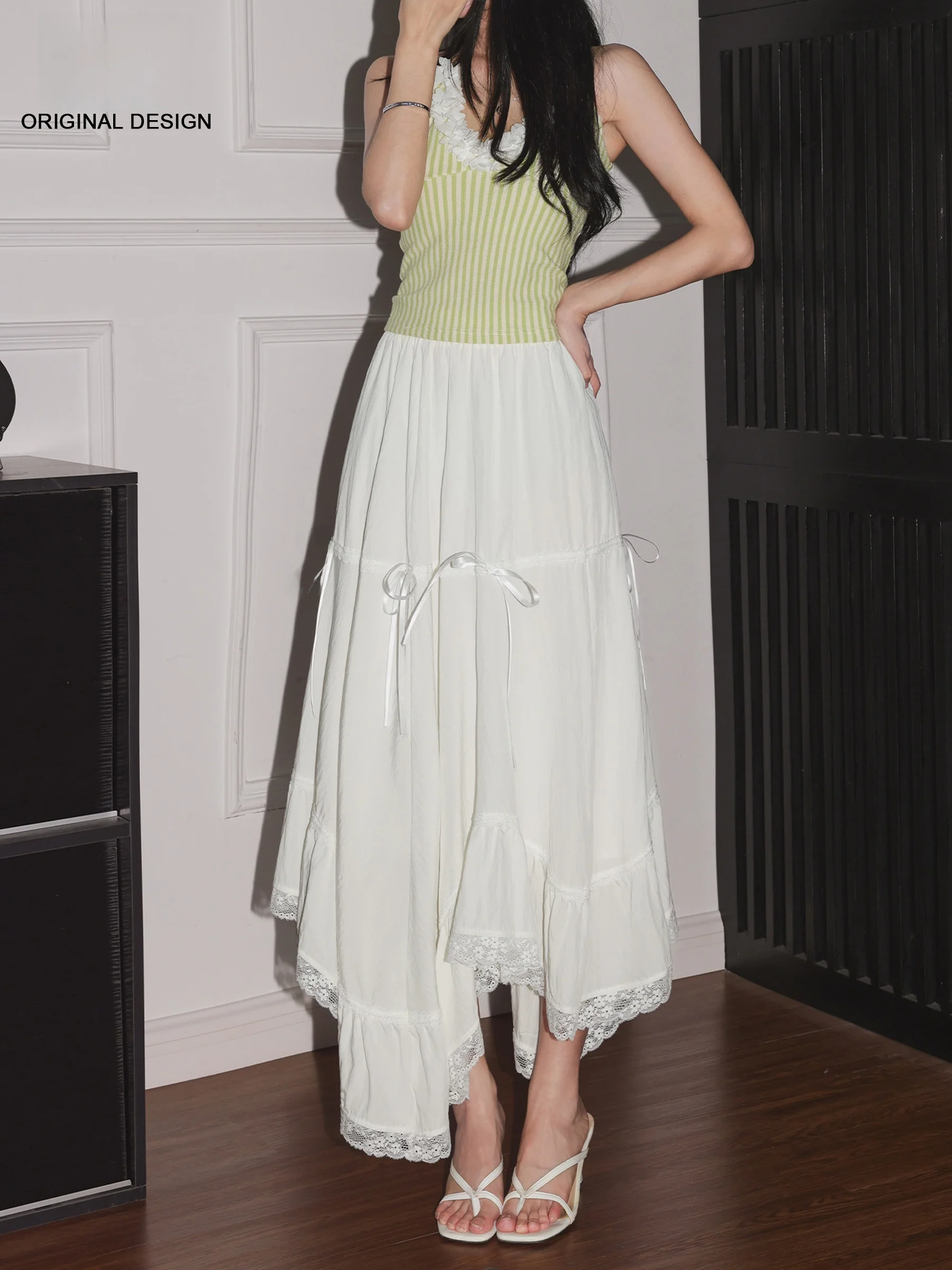 Romantic White A-Line Skirt Women's New 2026 Summer Knot Lace Splicing Layered Skirt Casual High Waist Elastic...
Romantic White A-Line Skirt Women's New 2026 Summer Knot Lace Splicing Layered Skirt Casual High Waist Elastic...