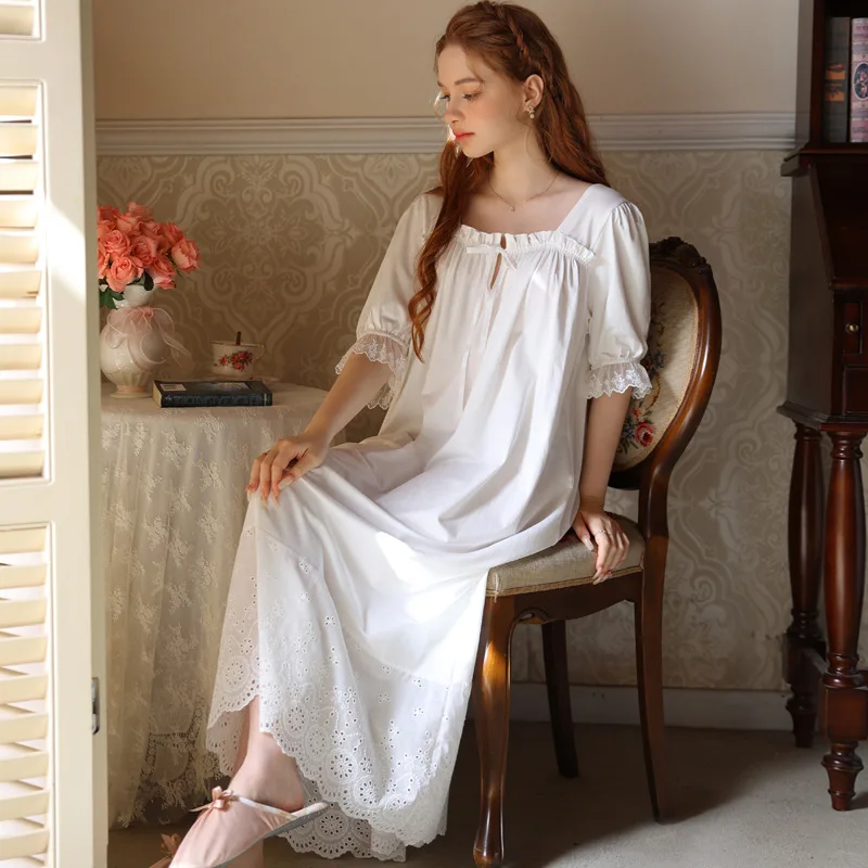 Vintage Embroidery Cotton Nightdress Sweet Loose square collar Short Sleeve Nightgown Princess Spring Summer Lace Long Sleepwear
Vintage Embroidery Cotton Nightdress Sweet Loose square collar Short Sleeve Nightgown Princess Spring Summer Lace Long Sleepwear
