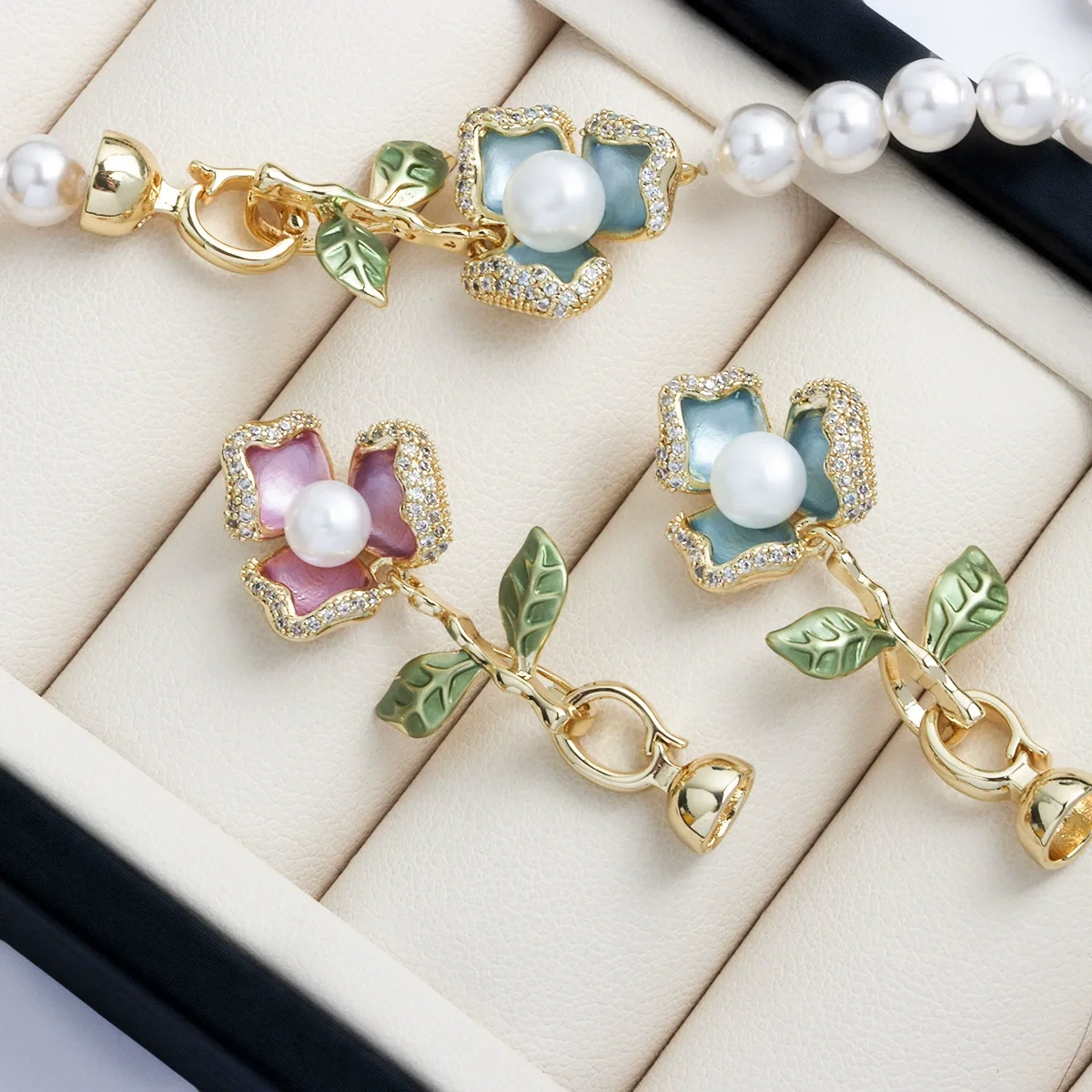 Copper Gold Plated Pearl Bracelet Necklace High-grade Oil Drop Pearl Flower Connector Buckle DIY Jewelry Accessorie Wholesale
Copper Gold Plated Pearl Bracelet Necklace High-grade Oil Drop Pearl Flower Connector Buckle DIY Jewelry Accessorie Wholesale