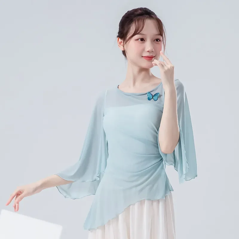 Irregular Hem Chiffon Dance Top Women Flutter Sleeve Decor Classical Chinese Dance Practice Performance Costume
Irregular Hem Chiffon Dance Top Women Flutter Sleeve Decor Classical Chinese Dance Practice Performance Costume
