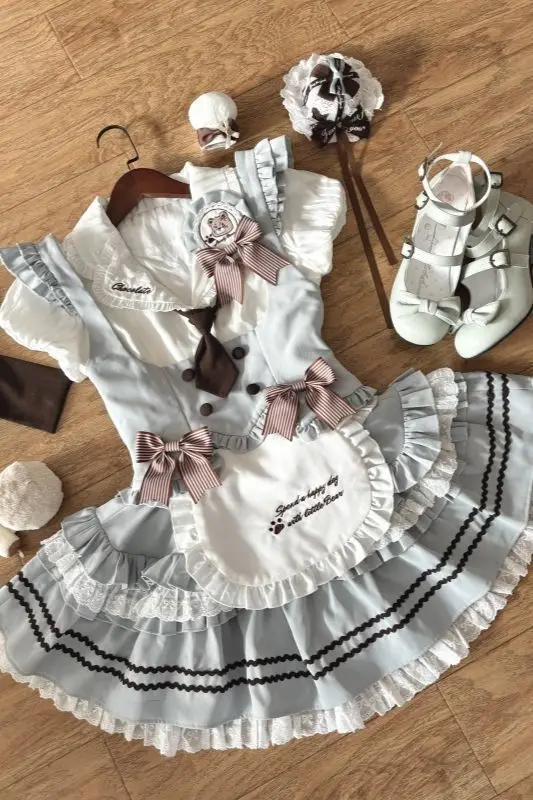 Preppy Style Cute Core Girl Lace Patchwork Sweet Short Sleeved Shirt + Slim Waist Vest + Mini Skirt 3 Pcs Sets Women Y2k Suits
Preppy Style Cute Core Girl Lace Patchwork Sweet Short Sleeved Shirt + Slim Waist Vest + Mini Skirt 3 Pcs Sets Women Y2k Suits