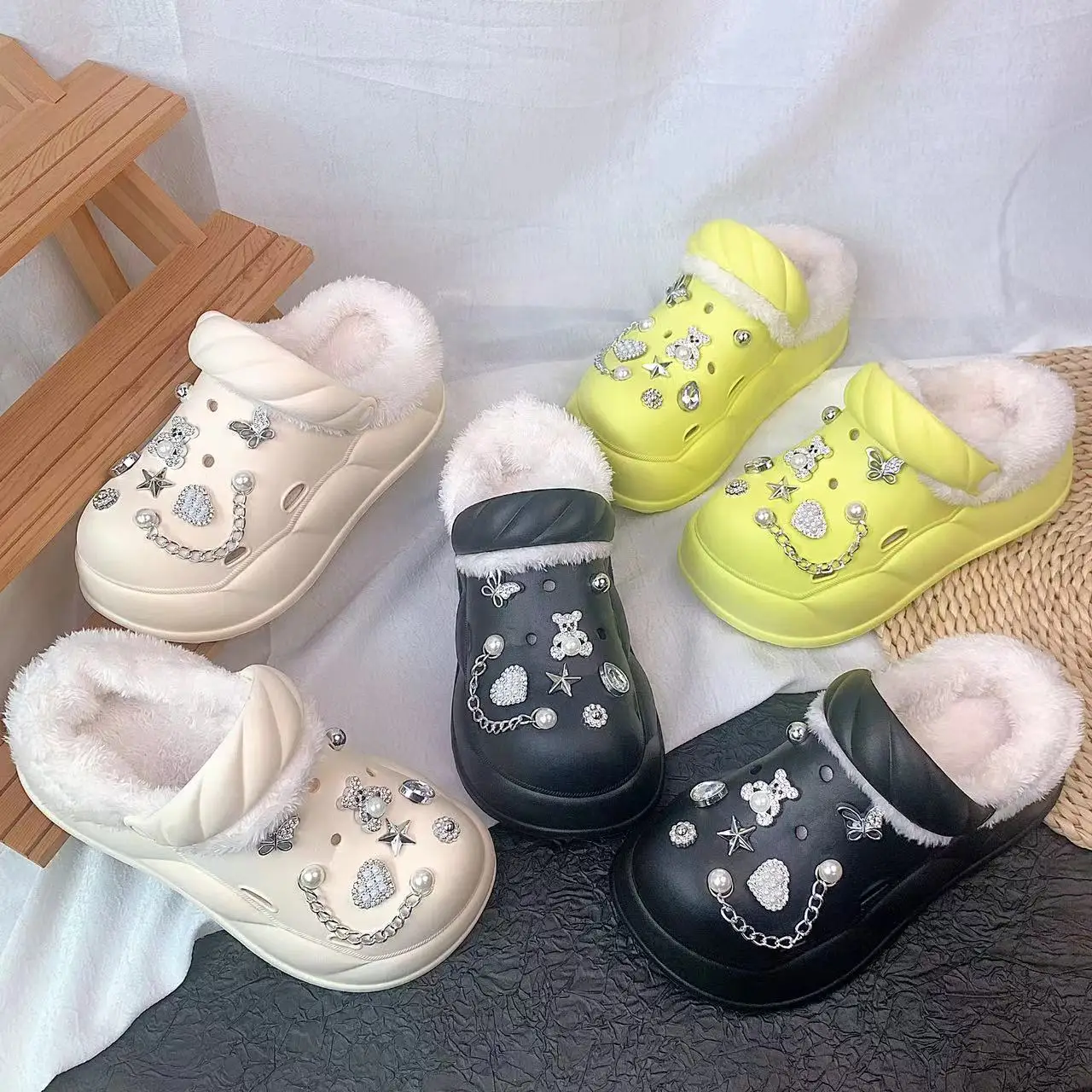 Autumn and Winter Furry Slippers for Women, Plush Clogs, Silver Bear and Silver Butterfly Set, Thick-Soled Clogs, Non-Slip, Height-Increasing, Soft and Comfortable
Autumn and Winter Furry Slippers for Women, Plush Clogs, Silver Bear and Silver Butterfly Set, Thick-Soled Clogs, Non-Slip, Height-Increasing, Soft and Comfortable